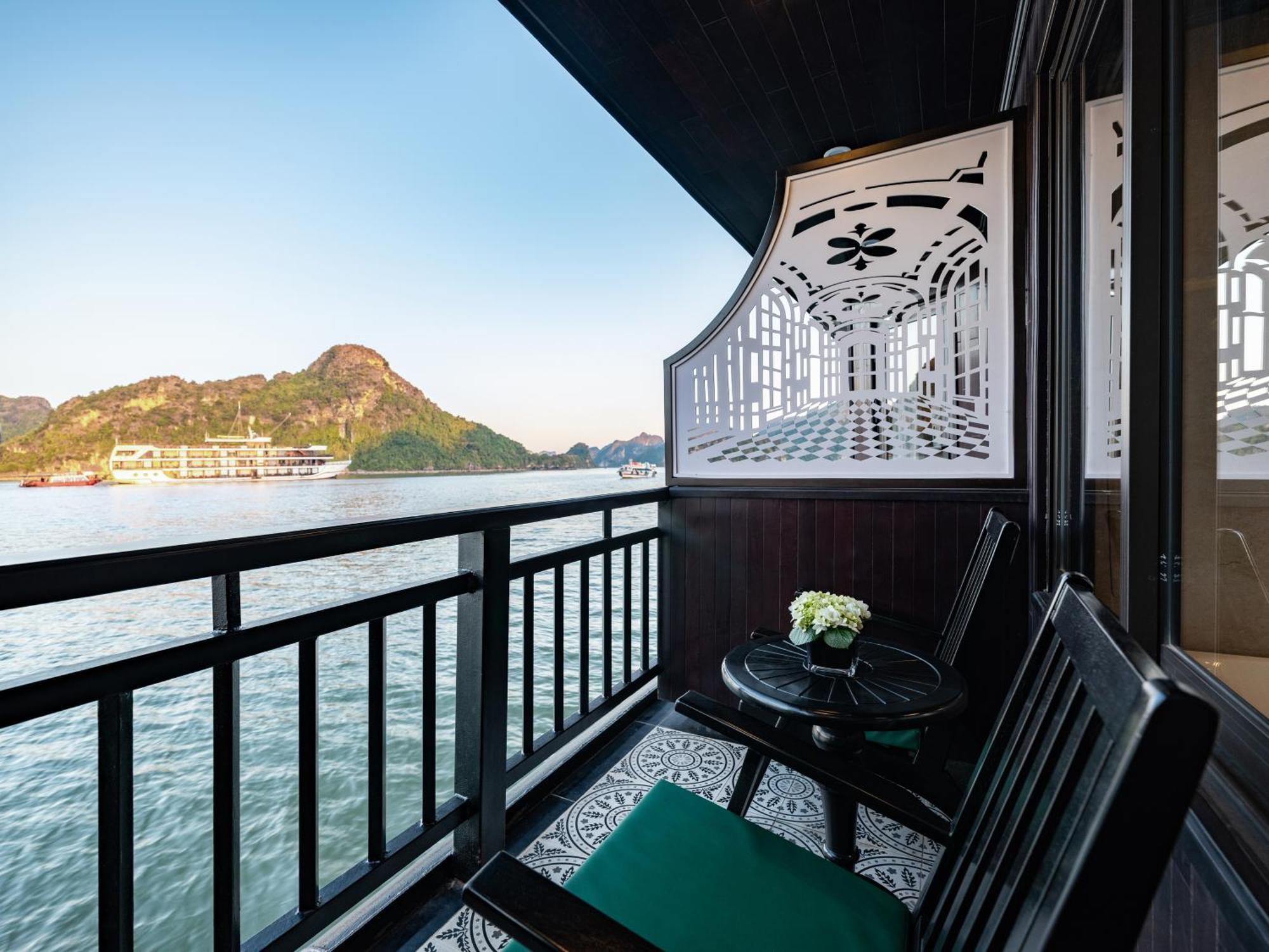 Rita Cruise Hotel Ha Long Exterior photo